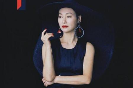 香港女算命师傅电影