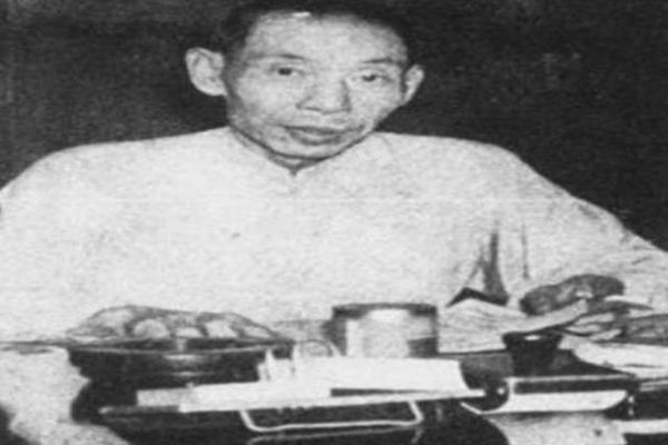 杜月笙八字命局详解