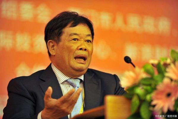 曹德旺八字