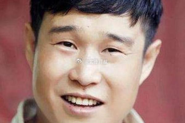 男人眉毛八字眉下垂 控制脾气方可成就大事