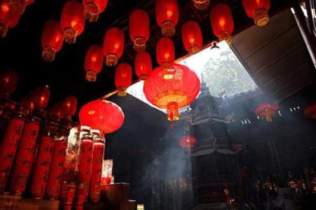 风水挂灯笼的十大忌讳不宜挂破损的灯笼
