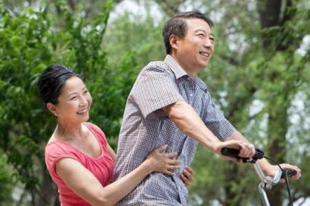 命中姻缘晚，嫁不出的原因，唐艺尹老师专业八字分析美貌智慧并重为何还未脱单？