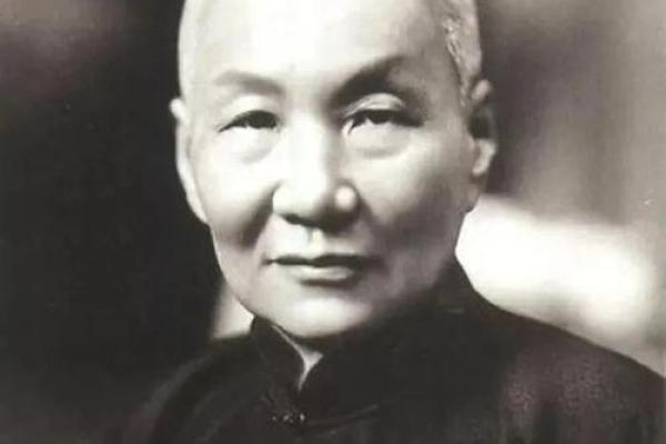 杜月笙八字,杜月笙八字弱不受生吗